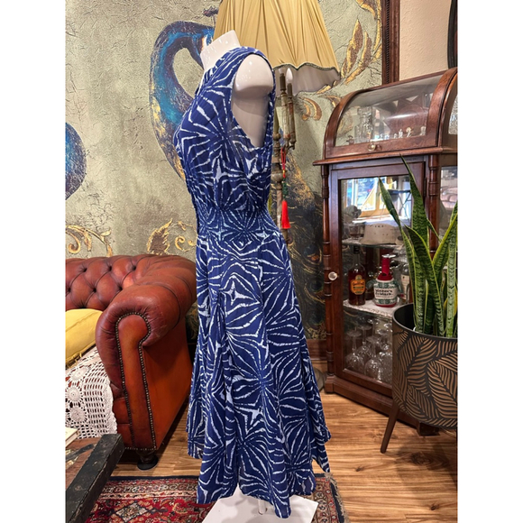 Chelsea & Theodore Blue White Shibori Midi Dress - Picture 3 of 8